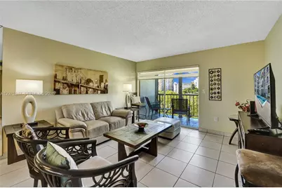 201 178th Dr #403, Sunny Isles Beach, FL 33160 - Photo 1