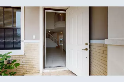 10428 NW 61st St, Doral, FL 33178 - Photo 27