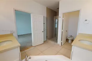 10428 NW 61st St, Doral, FL 33178 - Photo 89