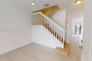 10428 NW 61st St, Doral, FL 33178 - Photo 9