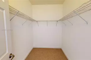 10428 NW 61st St, Doral, FL 33178 - Photo 33