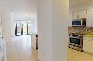 10428 NW 61st St, Doral, FL 33178 - Photo 17