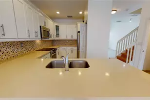 10428 NW 61st St, Doral, FL 33178 - Photo 23