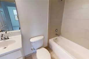 10428 NW 61st St, Doral, FL 33178 - Photo 51