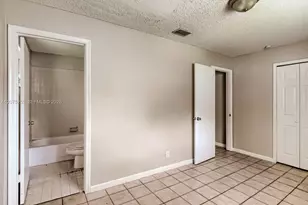 8220 SW 6th St, North Lauderdale, FL 33068 - Photo 21