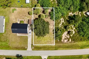 2038 S Montana Cir, Labelle, FL 33935 - Photo 1