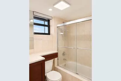 555 NE 30th St #603, Miami, FL 33137 - Photo 15