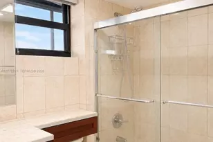 555 NE 30th St, Miami, FL 33137 - Photo 15