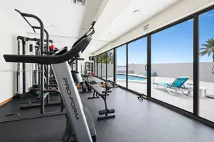 555 NE 30th St, Miami, FL 33137 - Photo 21