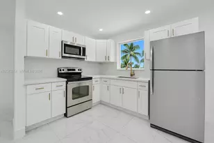 105 NW 14th Way, Dania Beach, FL 33004 - Photo 1