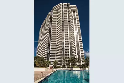 1000 W Island Blvd #1812, Aventura, FL 33160 - Photo 33