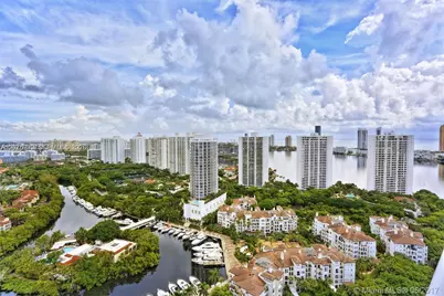 1000 W Island Blvd #1812, Aventura, FL 33160 - Photo 31