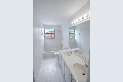 18341 NW 10th St, Pembroke Pines, FL 33029 - Photo 27