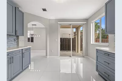 15392 SW 25th Ter, Miami, FL 33185 - Photo 9
