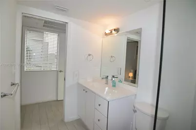 1601 Meridian Ave #101, Miami Beach, FL 33139 - Photo 5
