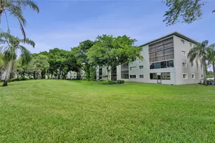 800 SW 137th Ave, Pembroke Pines, FL 33027 - Photo 37
