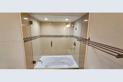 4561 W McNab Rd #13, Pompano Beach, FL 33069 - Photo 23