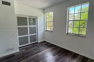 8207 San Carlos Cir, Tamarac, FL 33321 - Photo 11