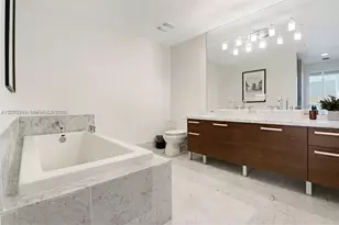 253 NE 2nd St, Miami, FL 33132 - Photo 19