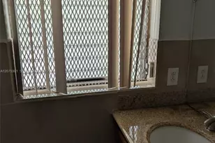 11855 NE 19th Dr, North Miami, FL 33181 - Photo 11
