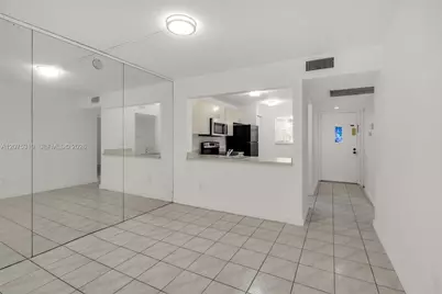 426 NE 210th Cir Ter #103-2, Miami, FL 33179 - Photo 7