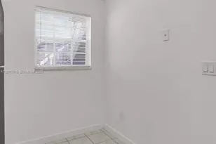 426 NE 210th Cir Terrace, Miami, FL 33179 - Photo 11