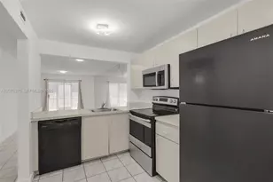 426 NE 210th Cir Terrace, Miami, FL 33179 - Photo 9