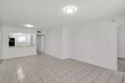 426 NE 210th Cir Ter #103-2, Miami, FL 33179 - Photo 5