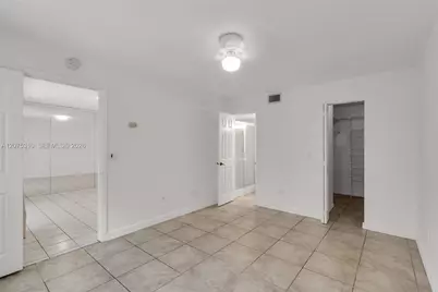 426 NE 210th Cir Ter #103-2, Miami, FL 33179 - Photo 13