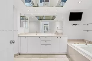 16500 Collins Ave, Sunny Isles Beach, FL 33160 - Photo 39