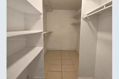 6940 Miami Gardens Dr #1-319, Hialeah, FL 33015 - Photo 11