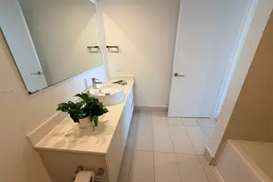 2600 E Hallandale Beach Blvd, Hallandale Beach, FL 33009 - Photo 19
