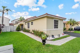 17251 NW 6th St, Pembroke Pines, FL 33029 - Photo 3