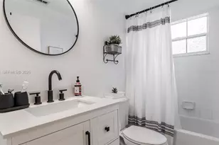 17251 NW 6th St, Pembroke Pines, FL 33029 - Photo 11