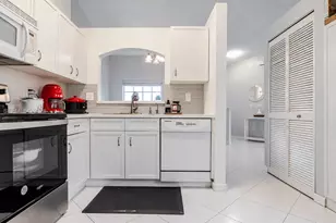 17251 NW 6th St, Pembroke Pines, FL 33029 - Photo 7