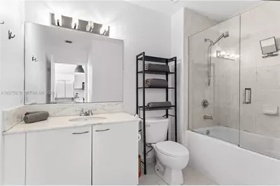 133 NE 2nd Ave #2904, Miami, FL 33132 - Photo 9