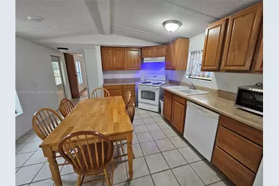 2522 NW 121st Ave, Gainesville, FL 32609 - Photo 9