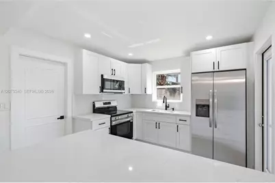 275 W 13th St, Hialeah, FL 33010 - Photo 25