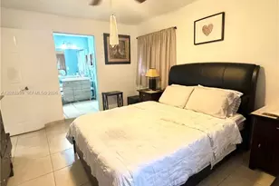 761 NE 199th St, Miami, FL 33179 - Photo 17
