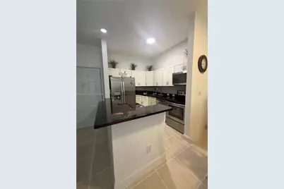 761 NE 199th St #202, Miami, FL 33179 - Photo 9