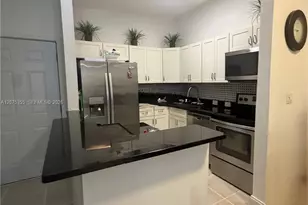 761 NE 199th St, Miami, FL 33179 - Photo 9