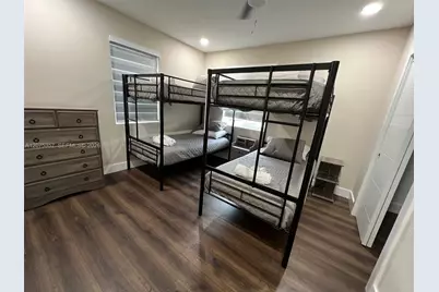 945 79th Ter #101, Miami Beach, FL 33141 - Photo 15