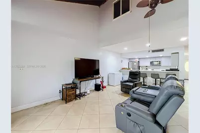 1110 W Fairway Rd, Pembroke Pines, FL 33026 - Photo 33