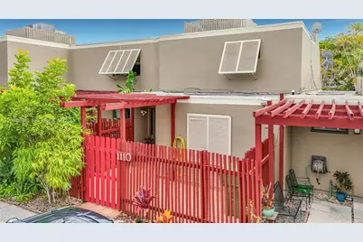 1110 W Fairway Rd, Pembroke Pines, FL 33026 - Photo 3