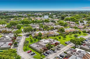 1110 W Fairway Rd, Pembroke Pines, FL 33026 - Photo 81
