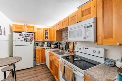 1251 NE 108th St #216, Miami, FL 33161 - Photo 13