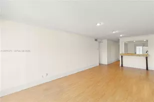 455 Paradise Isle Blvd, Hallandale Beach, FL 33009 - Photo 11