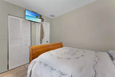 19137 NW 47th Ave, Miami Gardens, FL 33055 - Photo 23
