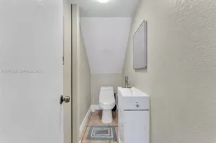 19137 NW 47th Ave, Miami Gardens, FL 33055 - Photo 11