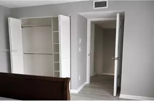 8212 S Coral Cir, North Lauderdale, FL 33068 - Photo 9